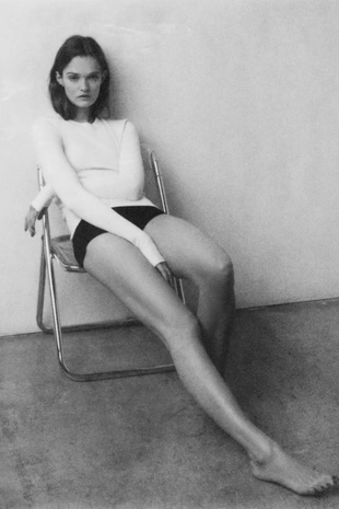 Футболка с длинными рукавами и вышивкой- Заказать в России