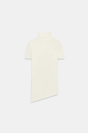 Футболка асимметричного кроя с высоким воротником- Заказать в России