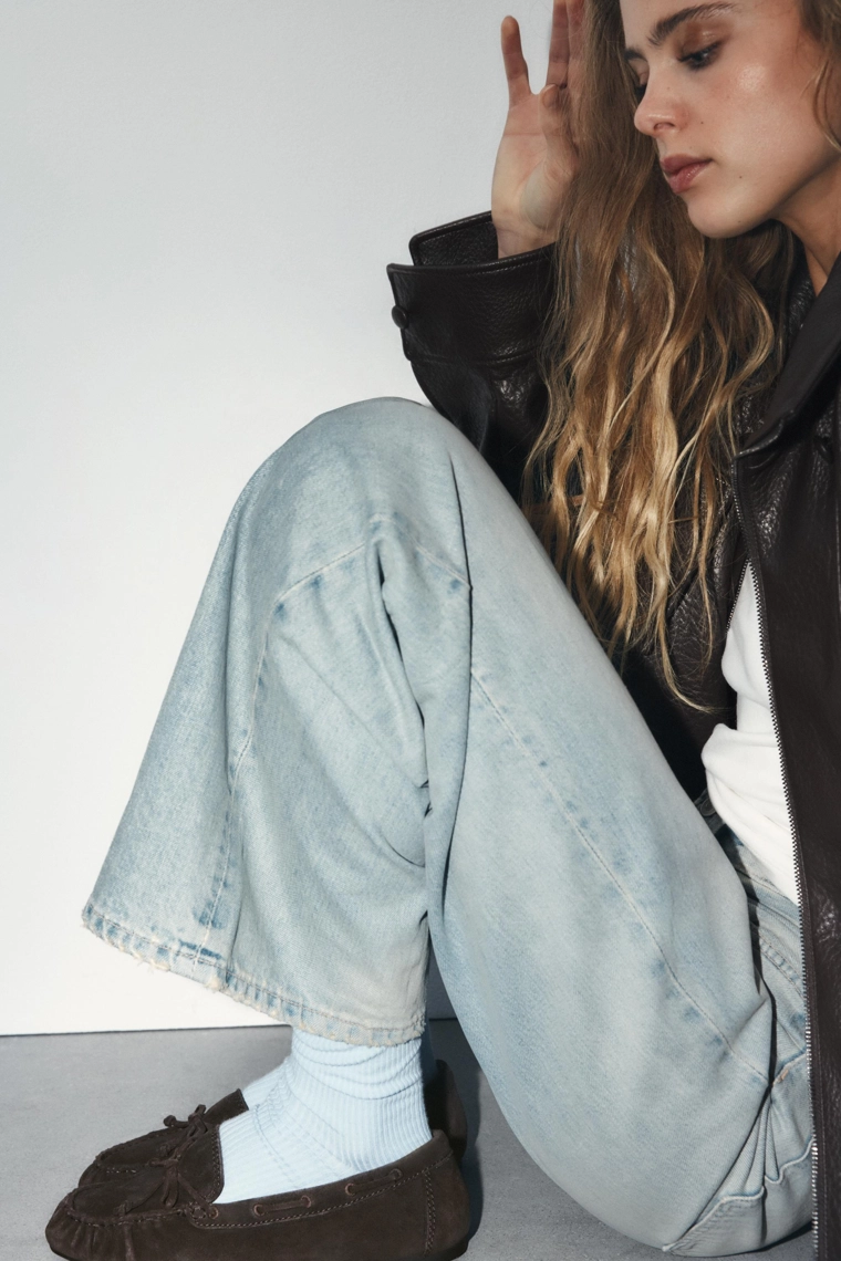 Лоферы из замши