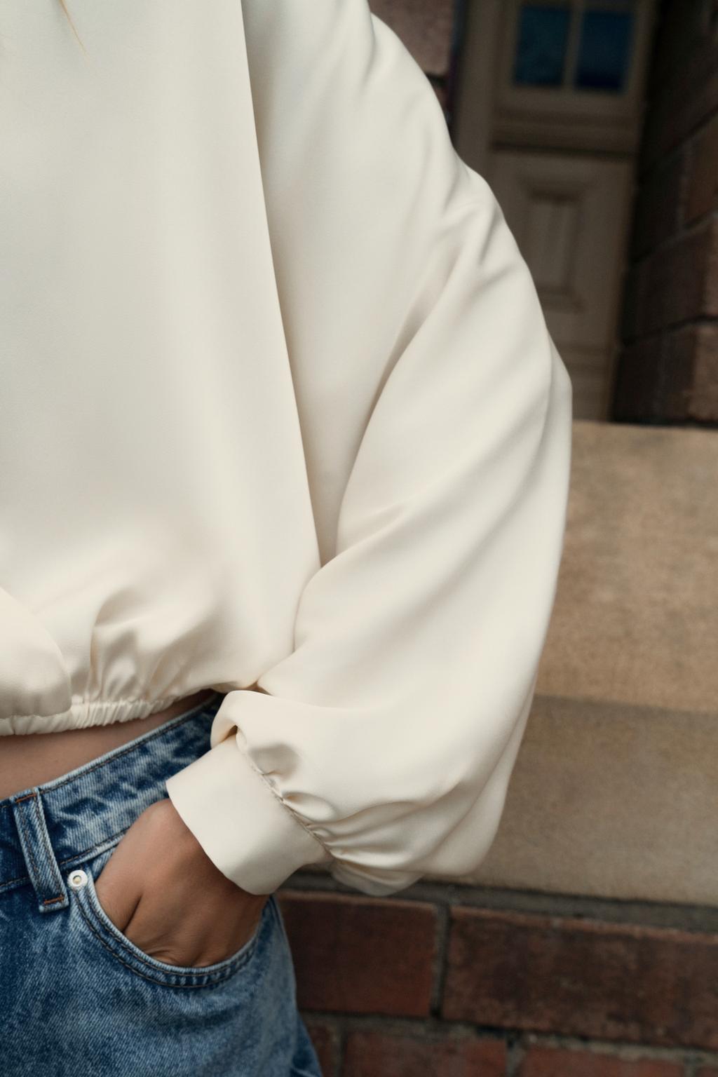 АТЛАСНАЯ БЛУЗА НА ЗАПÁХЕ