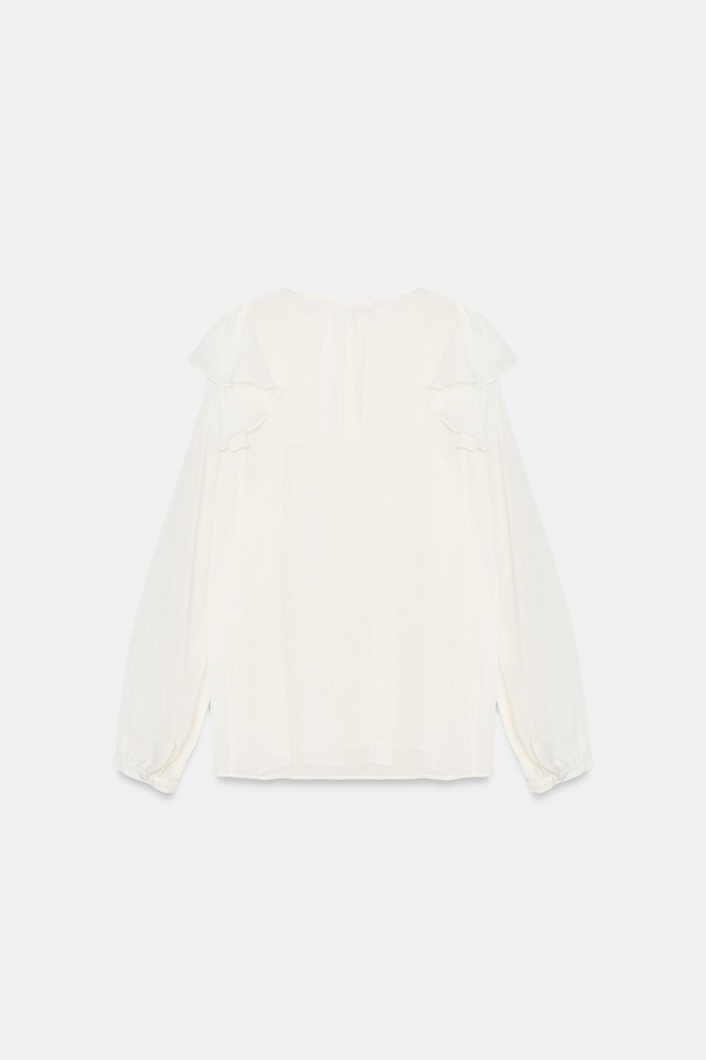 БЛУЗА СО СКЛАДКАМИ И ВОЛАНАМИ