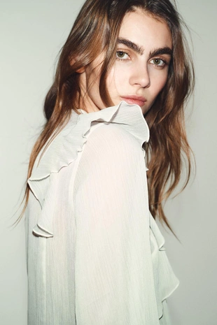 Блуза со складками и воланами- Заказать в России