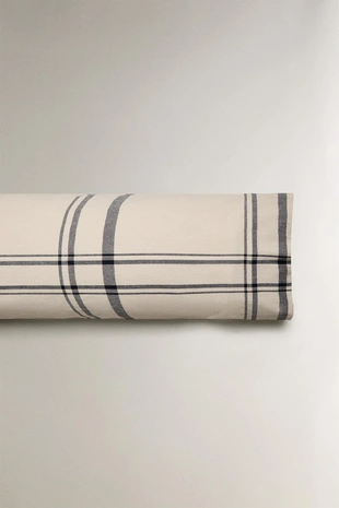 Двусторонняя наволочка из хлопка в клетку- Заказать в России