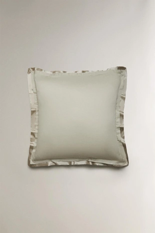 Наволочка из сатина с шелковой отделкой (300 нитей)- Заказать в России