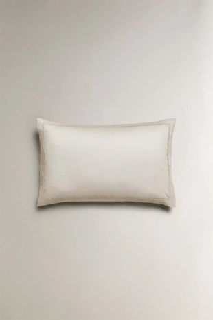 Наволочка из хлопкового сатина с отделкой (300 нитей)- Заказать в России