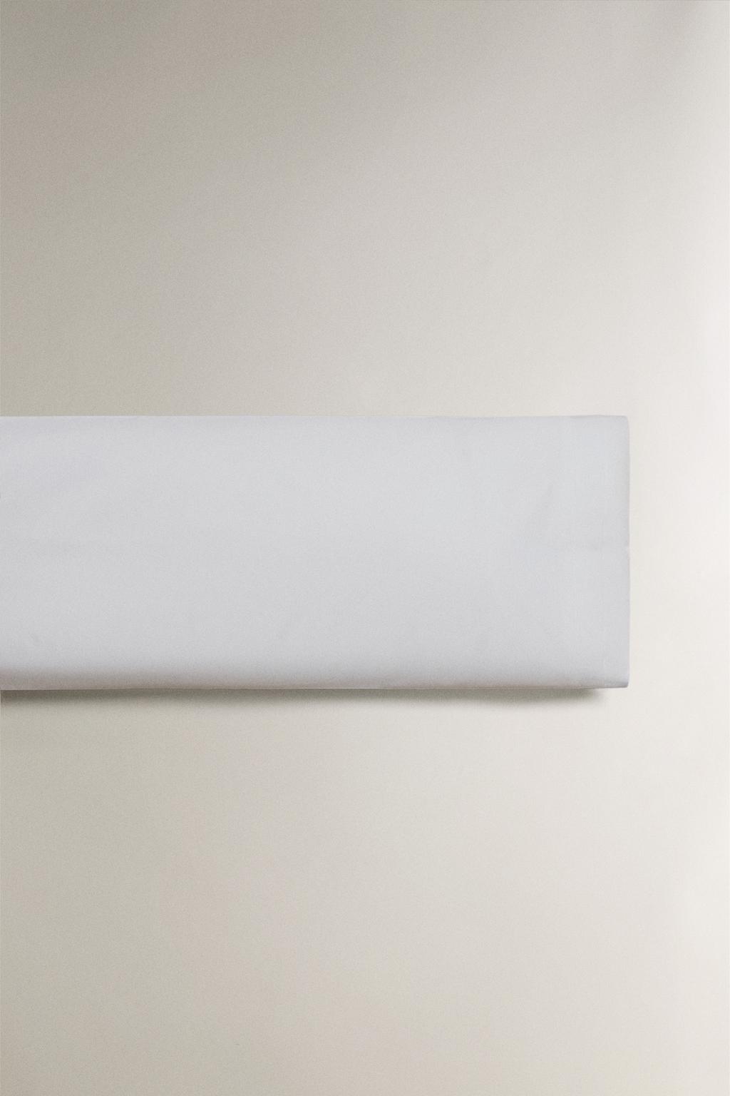 Наволочка из плотного хлопкового сатина с рельефными складками (1000 нитей)