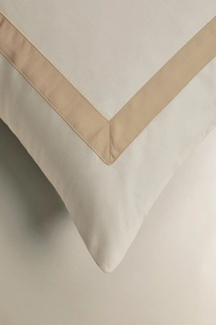 Наволочка из сатина с оборкой (300 нитей)- Заказать в России