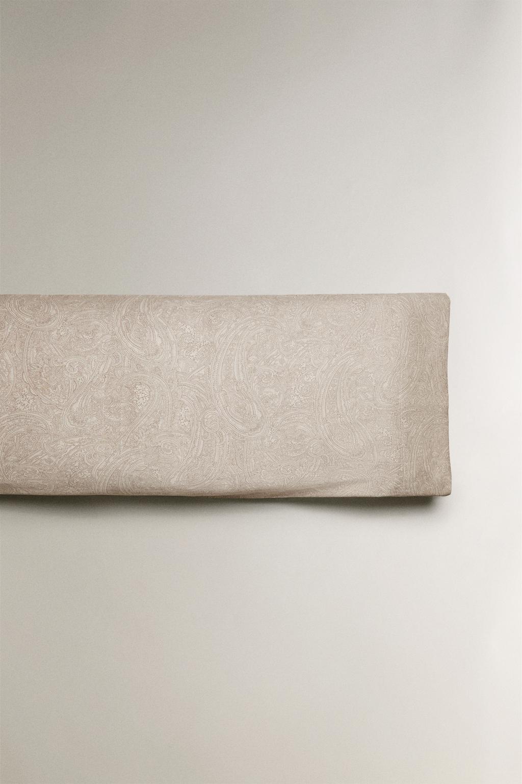 Наволочка из сатина с пейсли