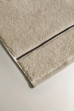 Полотенце для ванны с вышивкой по краю- Заказать в России