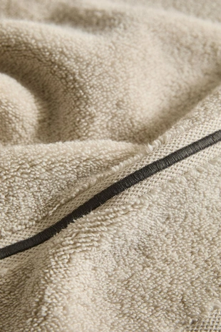 Полотенце для ванны с вышивкой по краю- Заказать в России