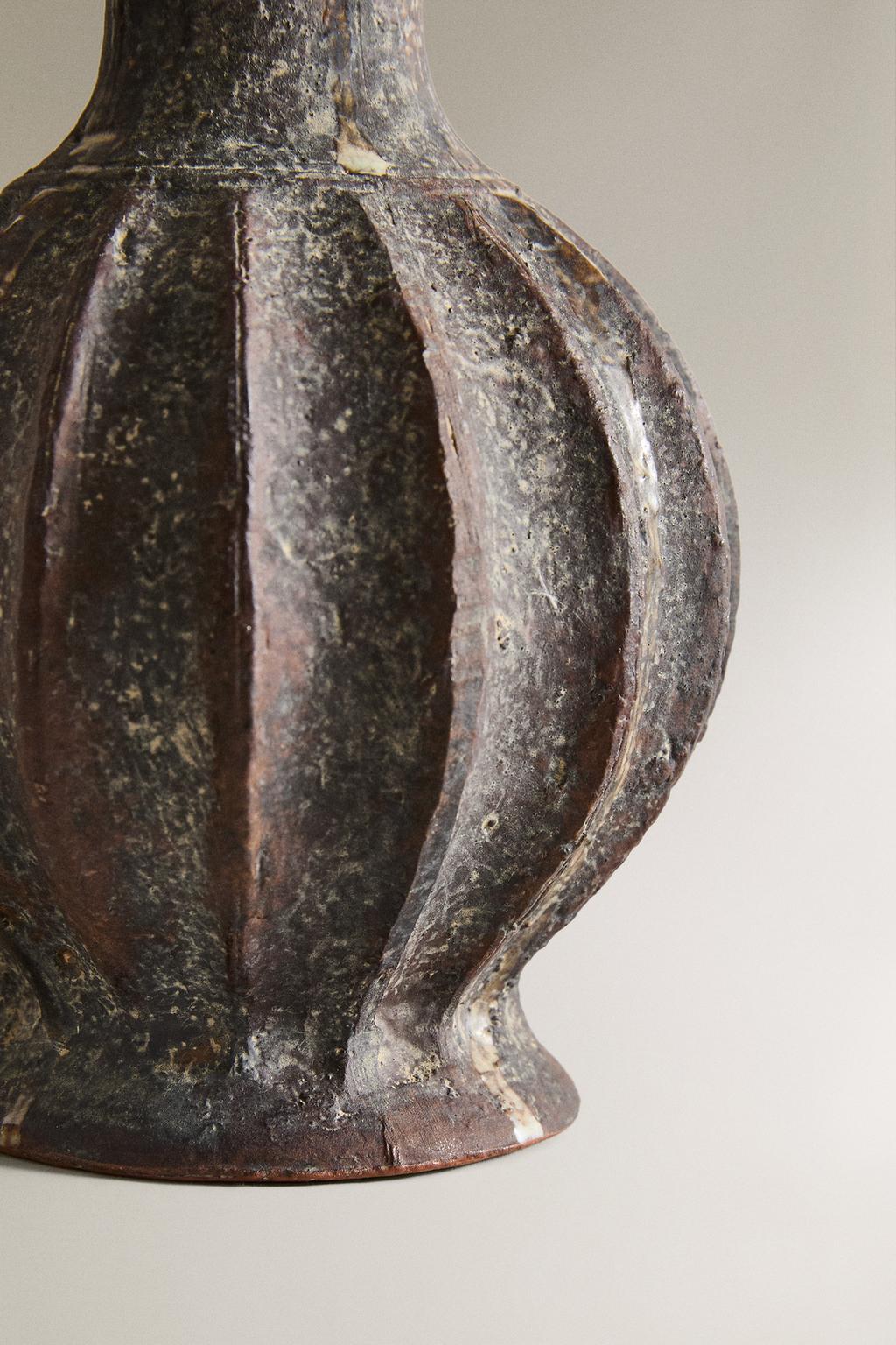 Ваза из терракоты с ручкой