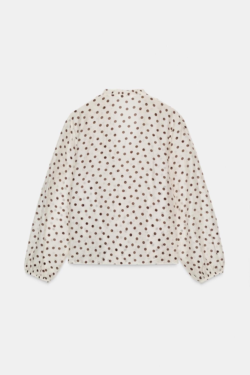 БЛУЗА В ГОРОШЕК С ВОЛАНАМИ