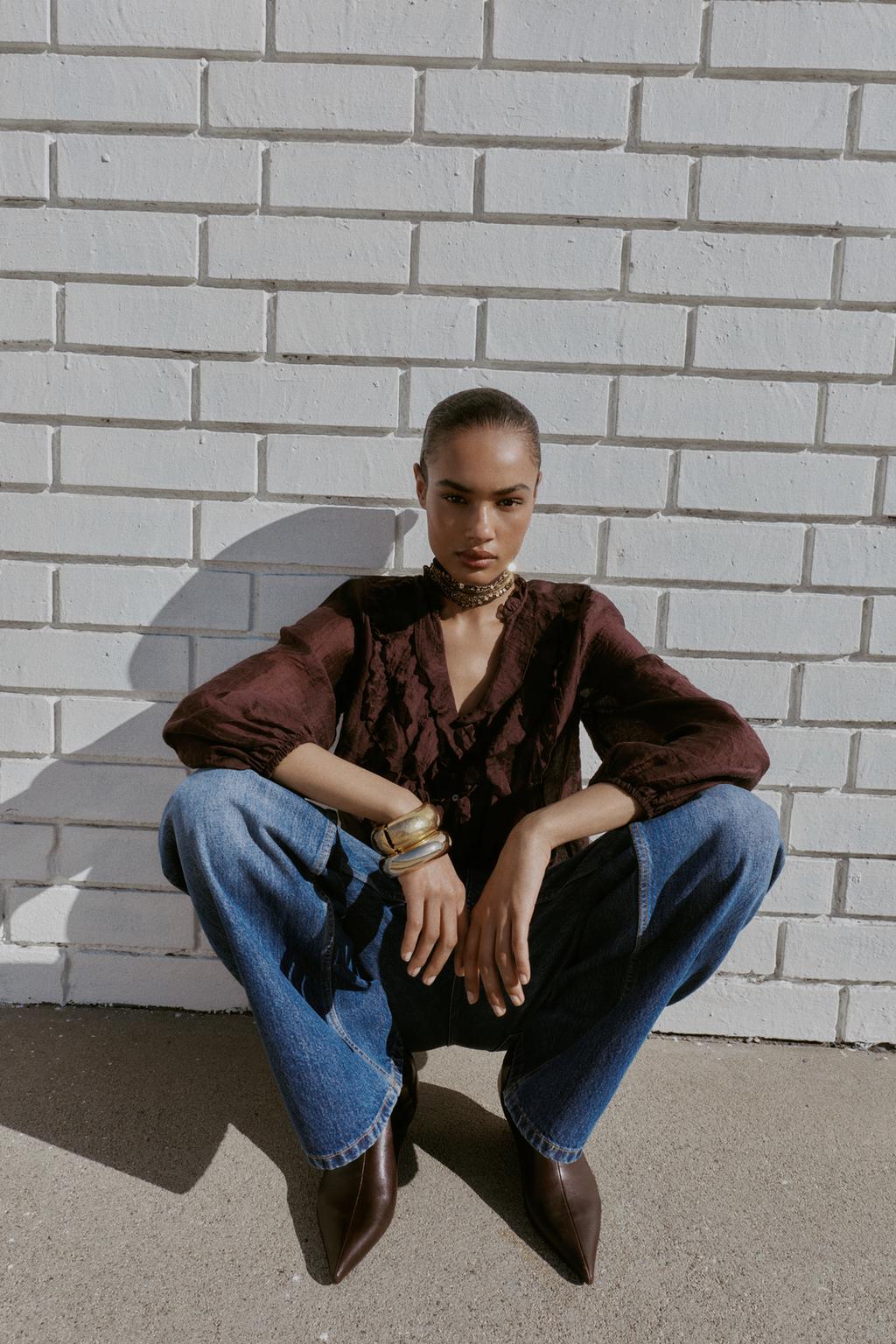 БЛУЗА В ГОРОШЕК С ВОЛАНАМИ