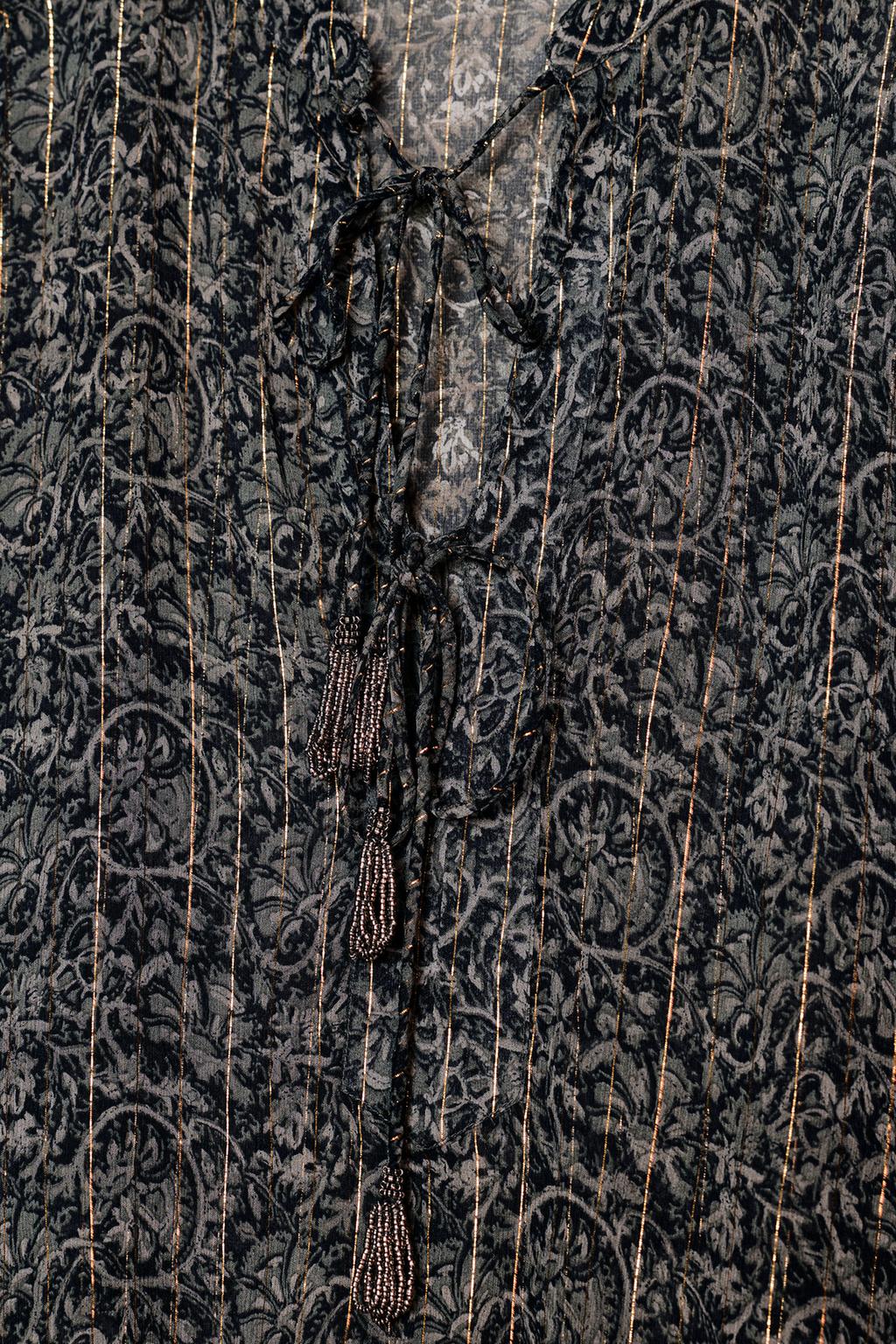 БЛУЗА ИЗ ТКАНИ С ПРИНТОМ И БЛЕСТЯЩЕЙ НИТЬЮ