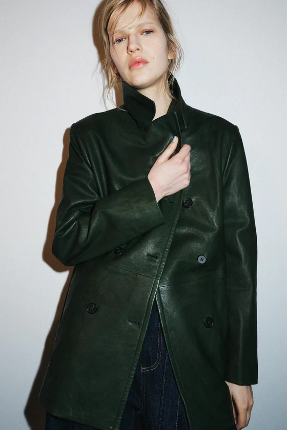Укороченный кожаный блейзер с двубортной застежкой Zara «ZW» 