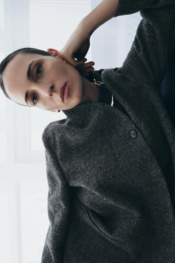 БЛЕЙЗЕР ИЗ ШЕРСТИ С ПУГОВИЦЕЙ — коллекция Zara «ZW» 