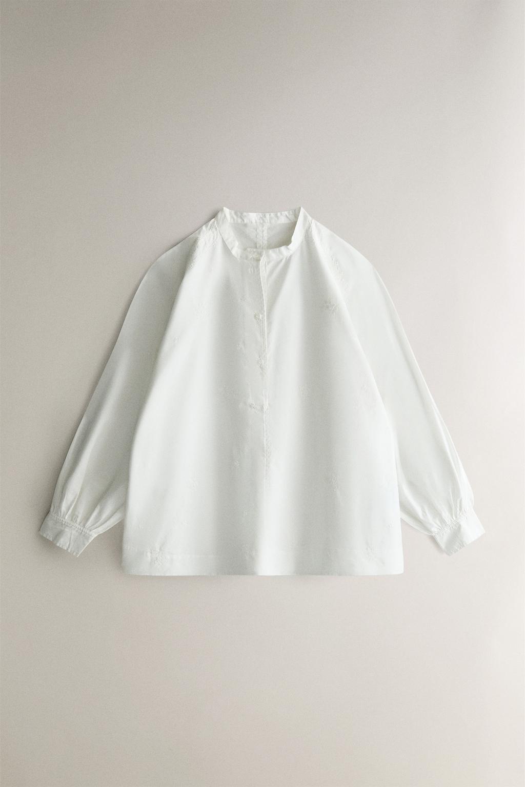 Рубашка из хлопка с вышивкой