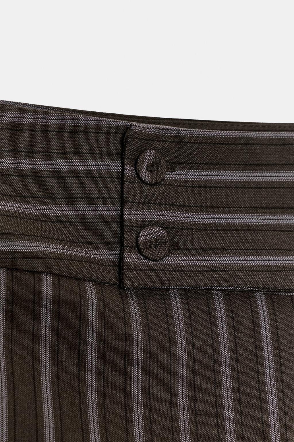 ШОРТЫ В ТОНКУЮ ПОЛОСКУ