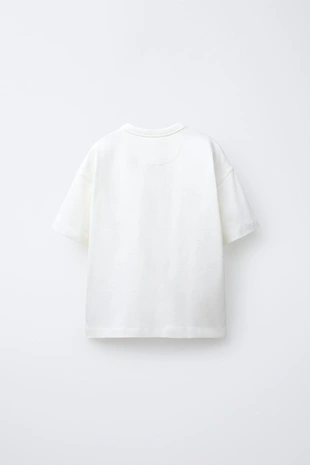 Комфортная футболка с надписью- Заказать в России