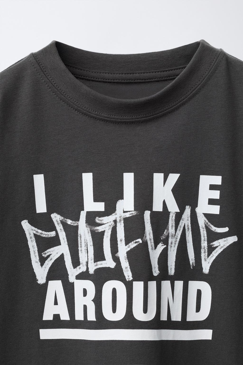 ФУТБОЛКА С ПРИНТОМ В СТИЛЕ ГРАФФИТИ