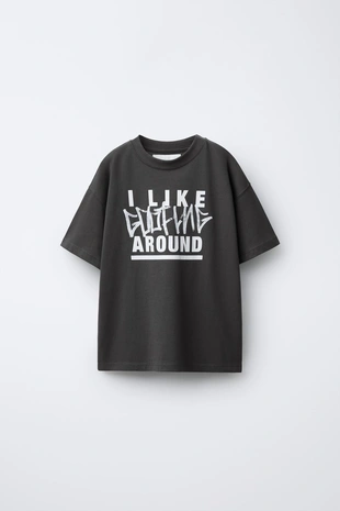 Футболка с принтом в стиле граффити- Заказать в России