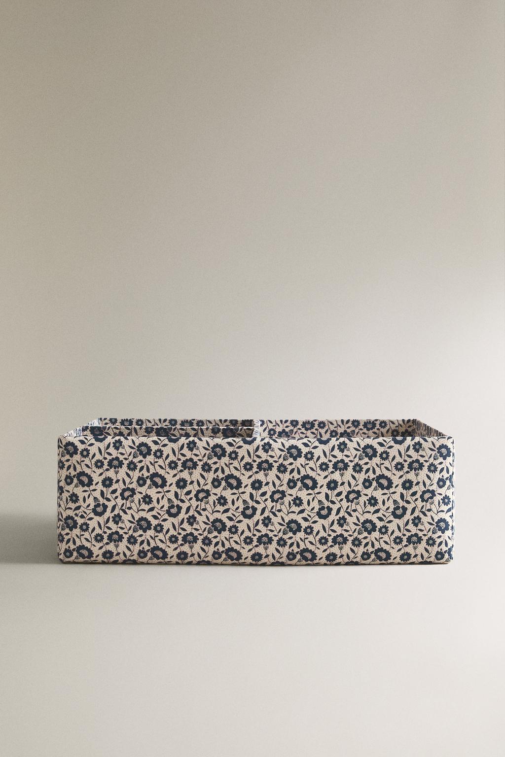 Органайзер для детской одежды с цветочным узором