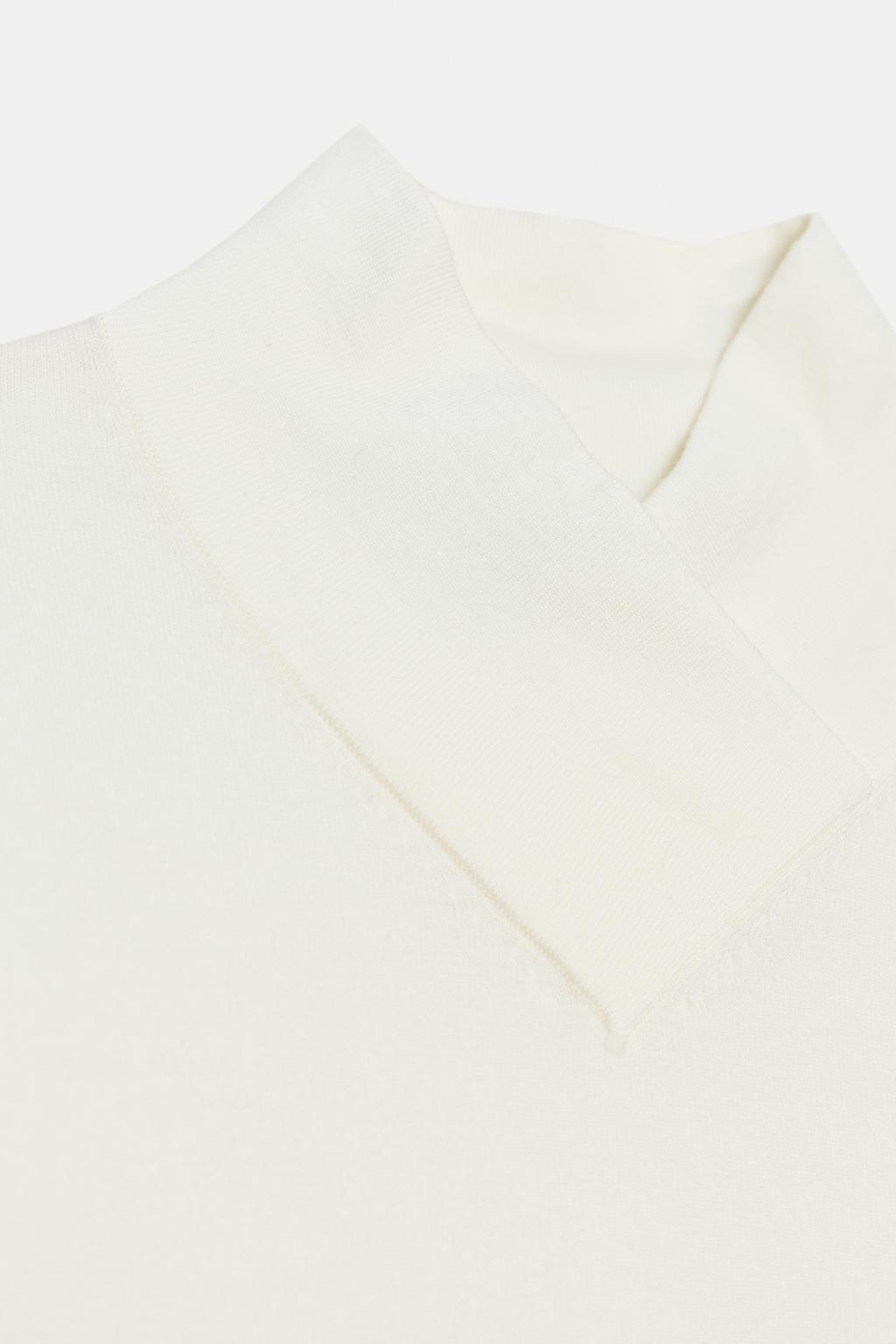 СВИТЕР ИЗ СМЕСОВОЙ ШЕРСТИ С ПЕРЕКРЕЩЕННЫМ ВОРОТНИКОМ