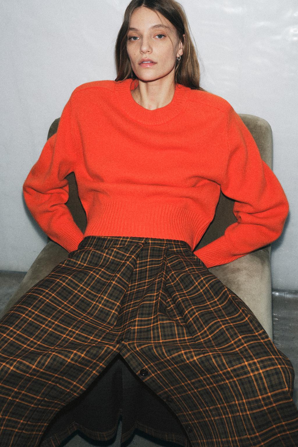 СВИТЕР ИЗ 100% ШЕРСТИ С ПОДПЛЕЧНИКАМИ