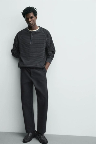 Брюки STRAIGHT FIT из рельефной ткани- Заказать в России