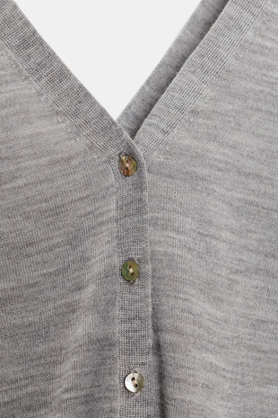 Кардиган с V-образным вырезом