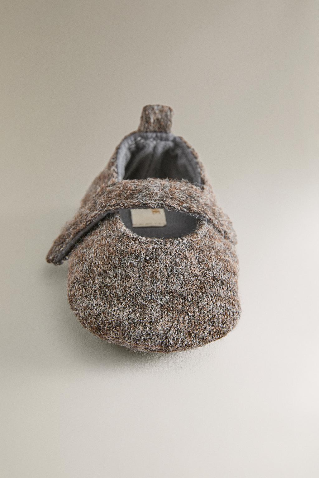 Туфли-балетки с эффектом шерсти