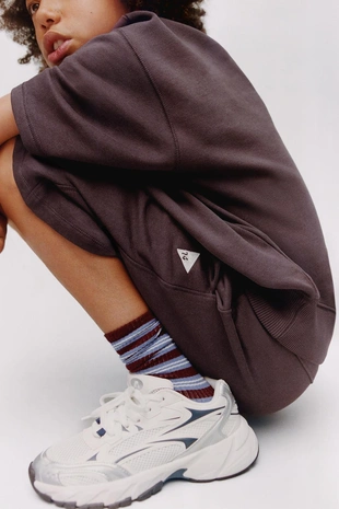 Кроссовки с сетчатыми деталями- Заказать в России