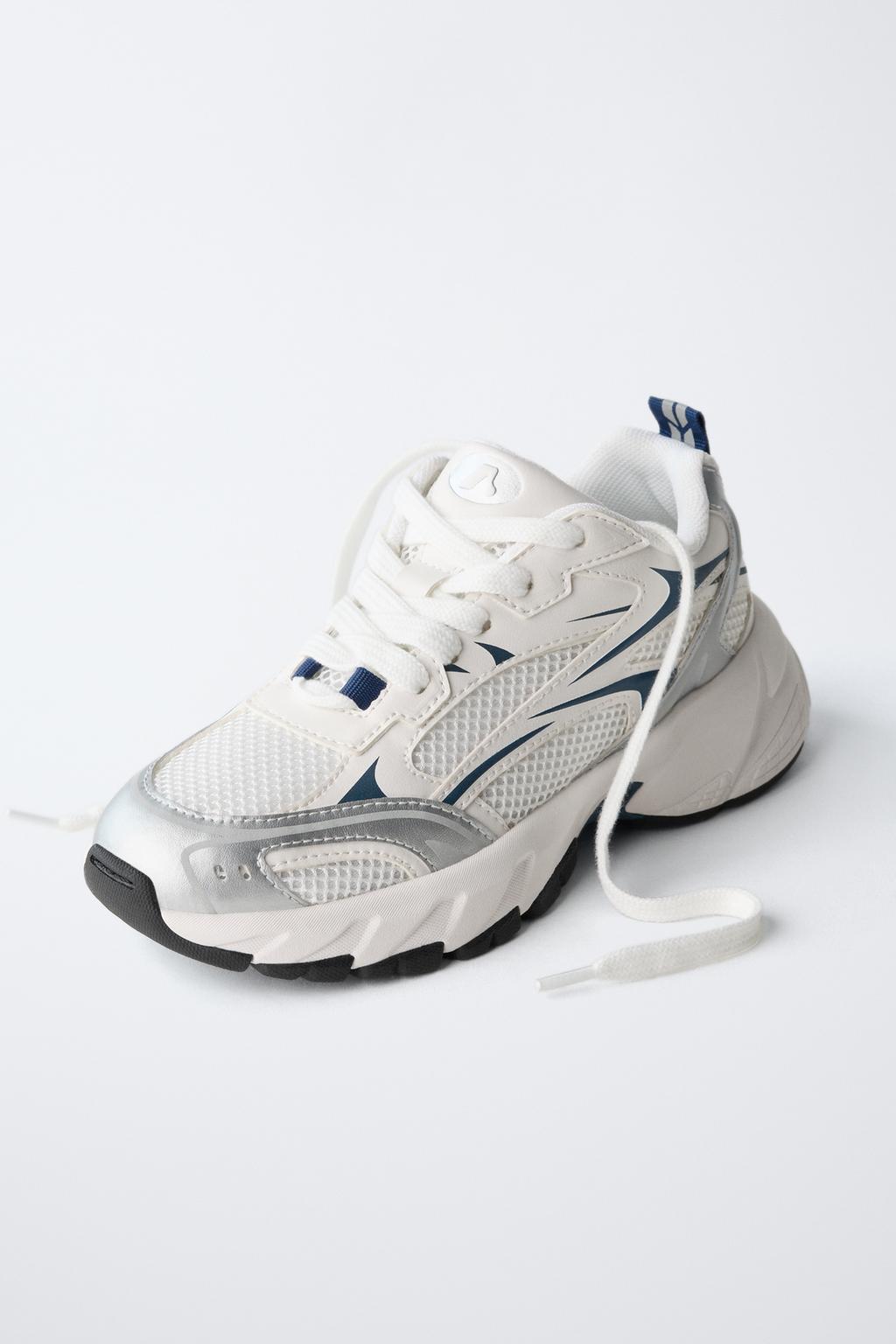 КРОССОВКИ С СЕТЧАТЫМИ ДЕТАЛЯМИ