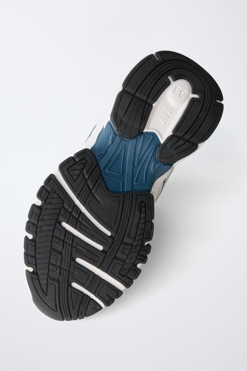 КРОССОВКИ С СЕТЧАТЫМИ ДЕТАЛЯМИ