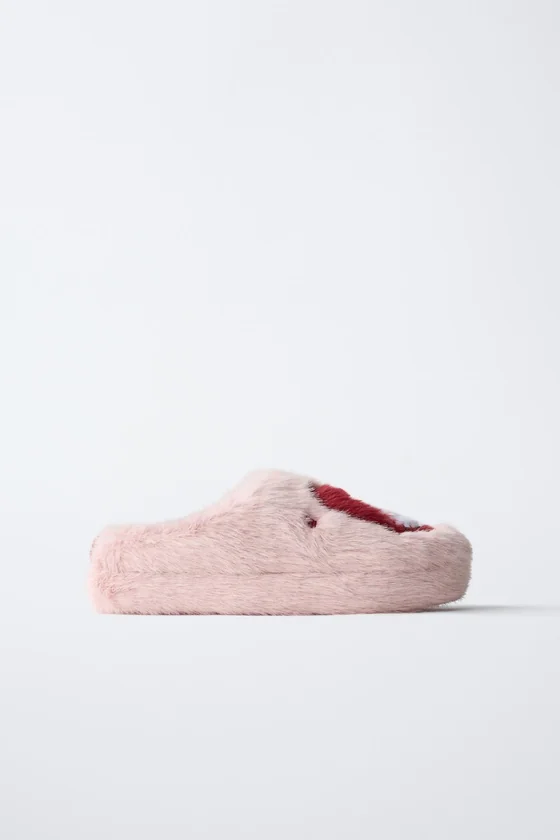ДОМАШНИЕ ТАПОЧКИ HELLO KITTY © SANRIO