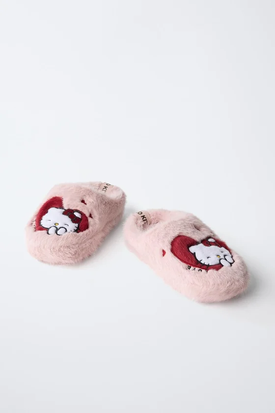 ДОМАШНИЕ ТАПОЧКИ HELLO KITTY © SANRIO