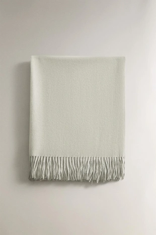 Плед с бахромой