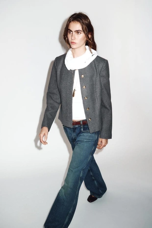 Блейзер облегающего кроя с круглым вырезом- Заказать в России