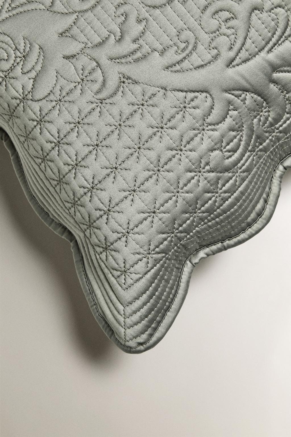 Стеганая наволочка для одеял с объемным узором