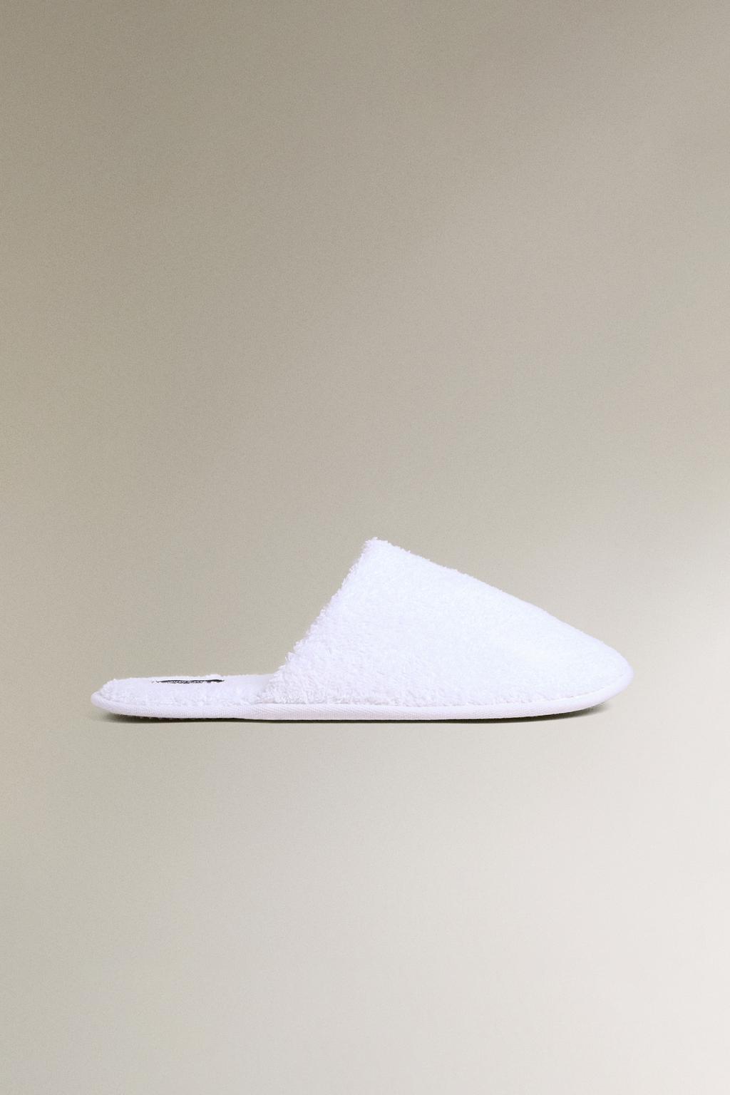 Тапочки для ванной из махровой ткани