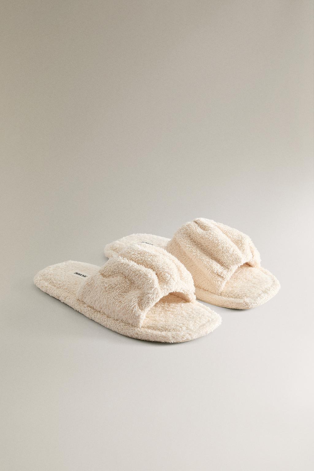 Тапочки для ванной комнаты с запахом митенки