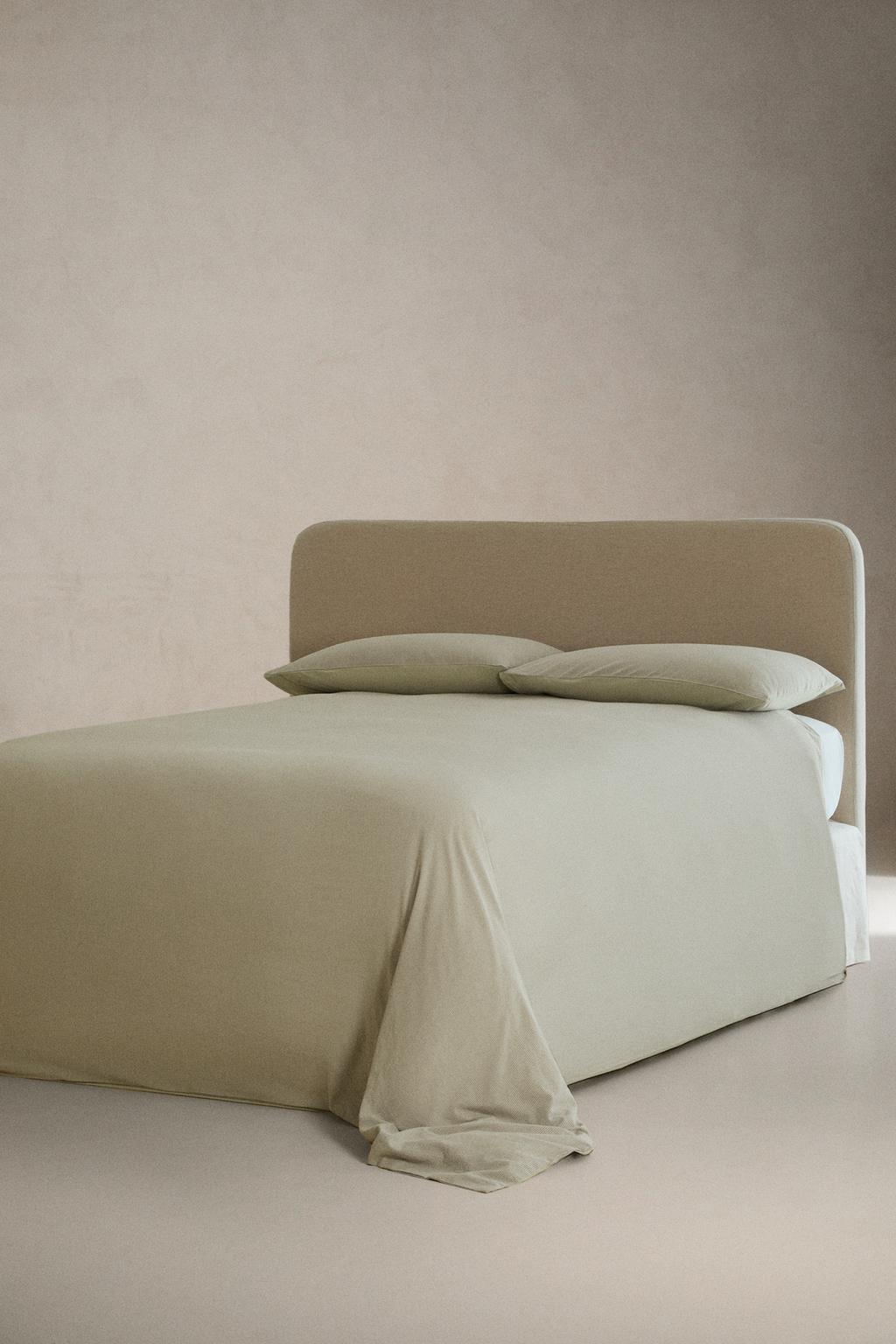 Покрывало из полосатого сирсакерового хлопка