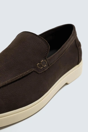 Кожаные лоферы в повседневном стиле- Заказать в России