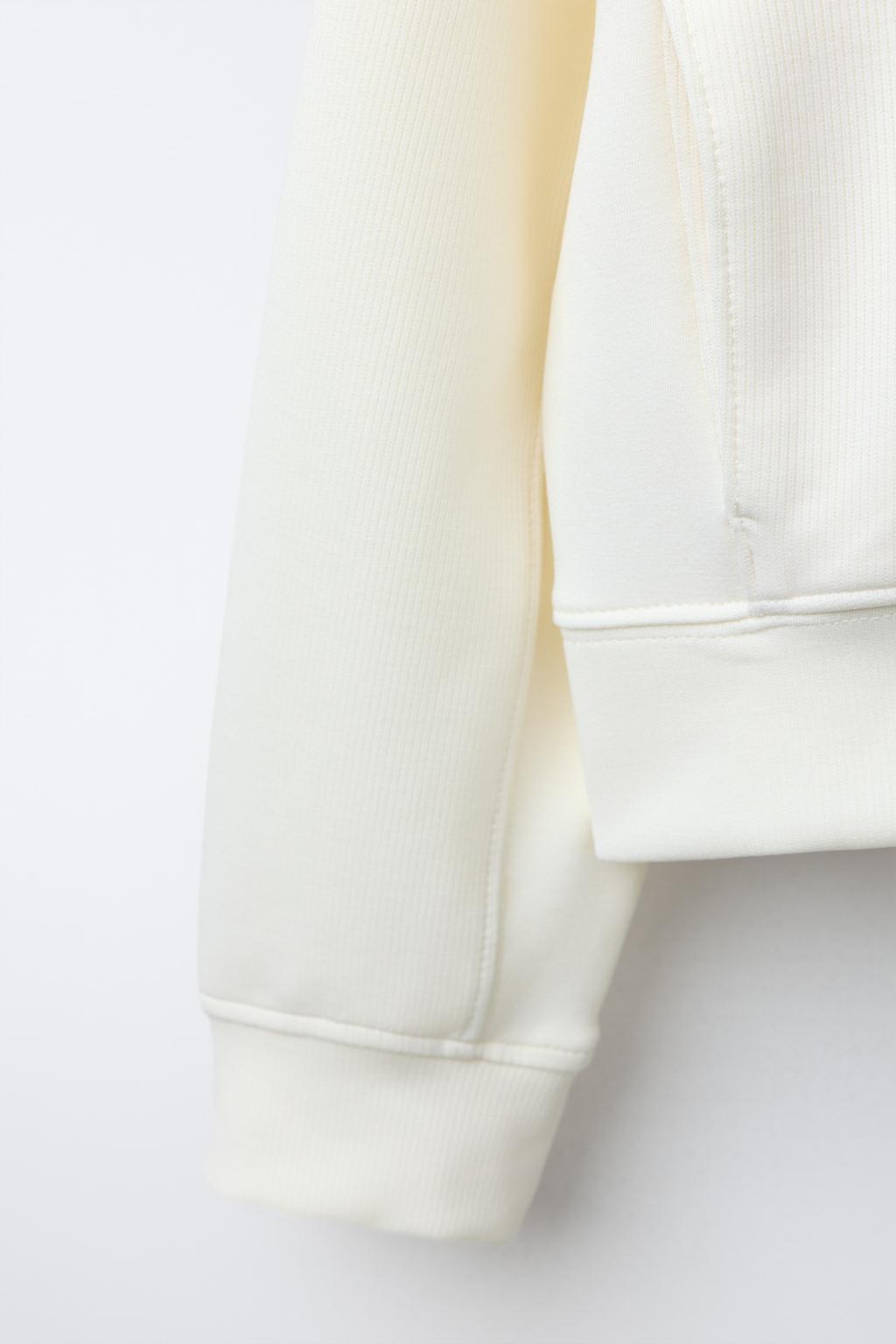 ХУДИ С НАДПИСЬЮ