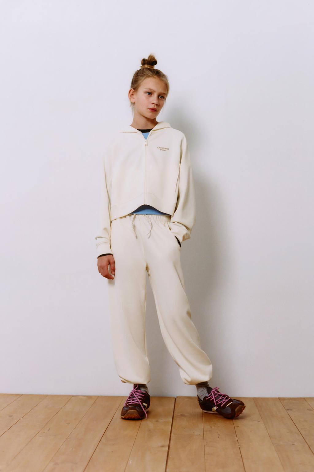 ХУДИ С НАДПИСЬЮ