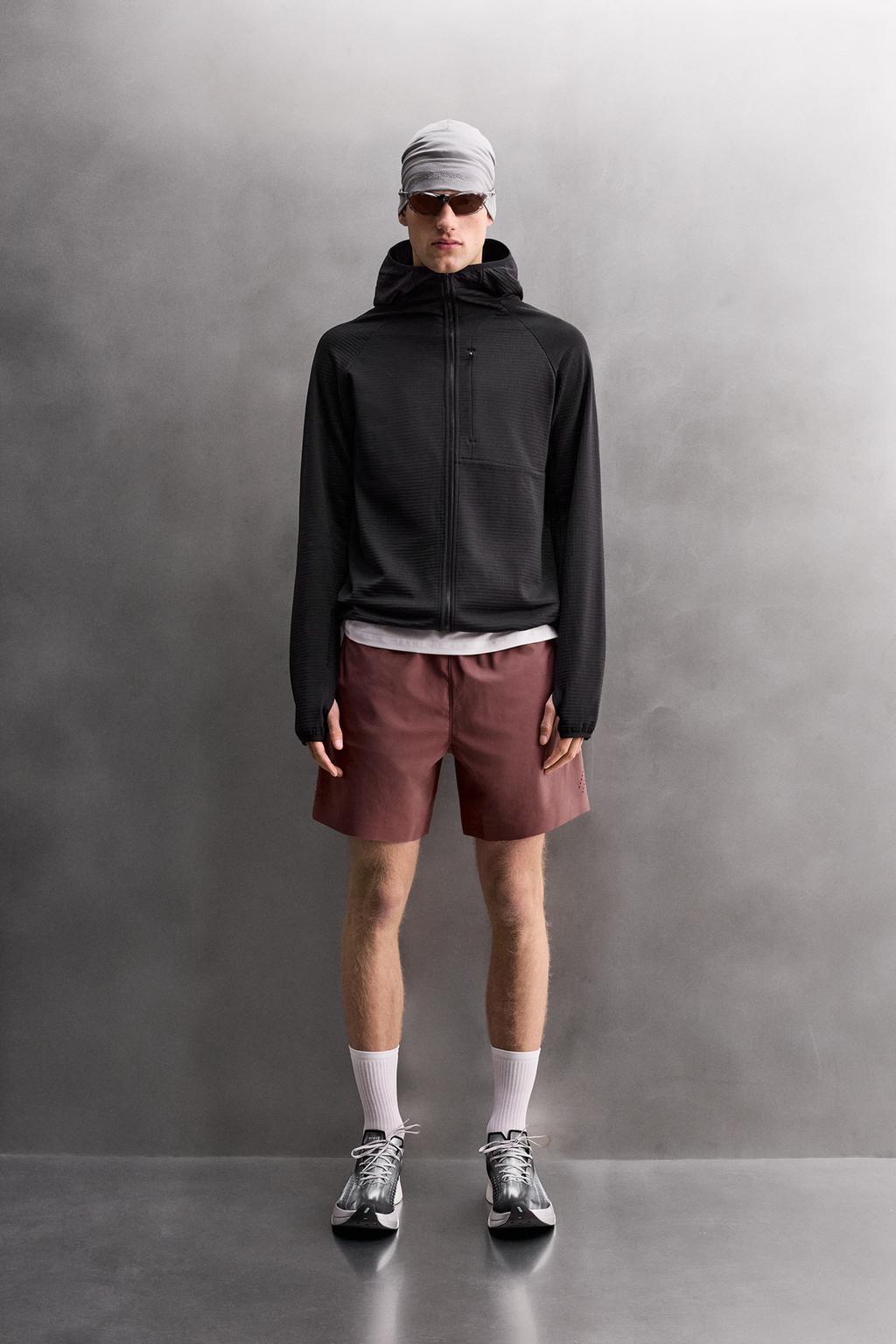 ПЕРФОРИРОВАННЫЕ ШОРТЫ