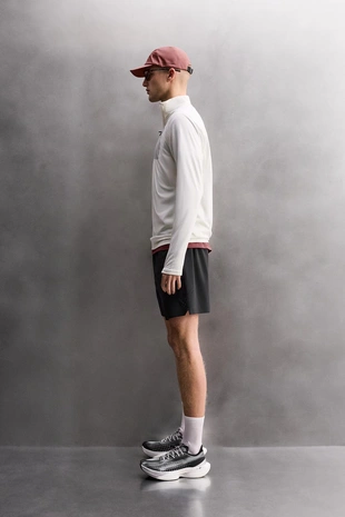 Шорты с перфорацией