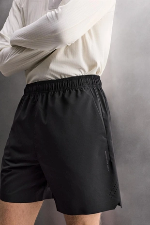 Шорты с перфорацией- Заказать в России