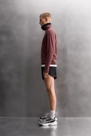 Легкие шорты для бега