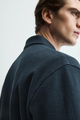 Поло в полоску из рельефного трикотажа- Заказать в России